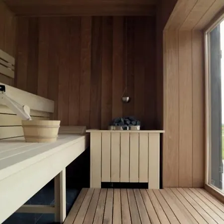 Holiday House Roka Iskola Swimming Pool & Sauna - Vosproperties